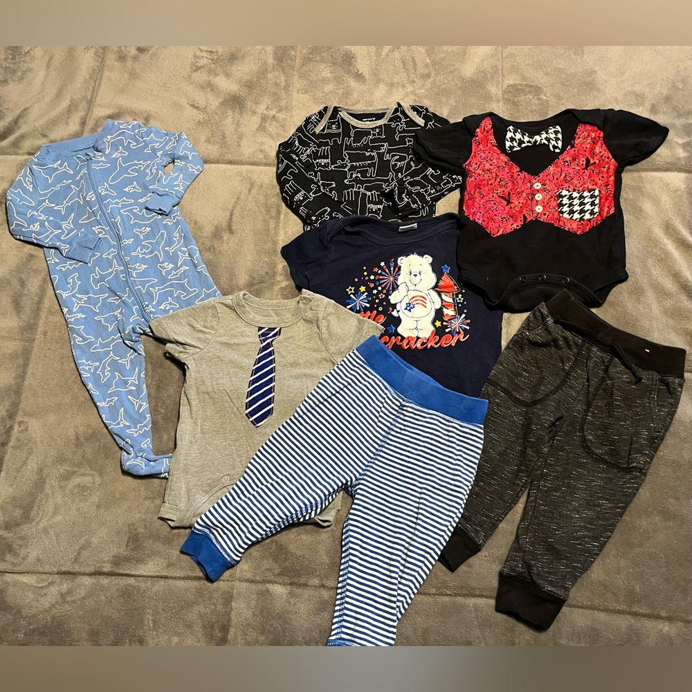 7 piece baby boy clothes size 6/12 months